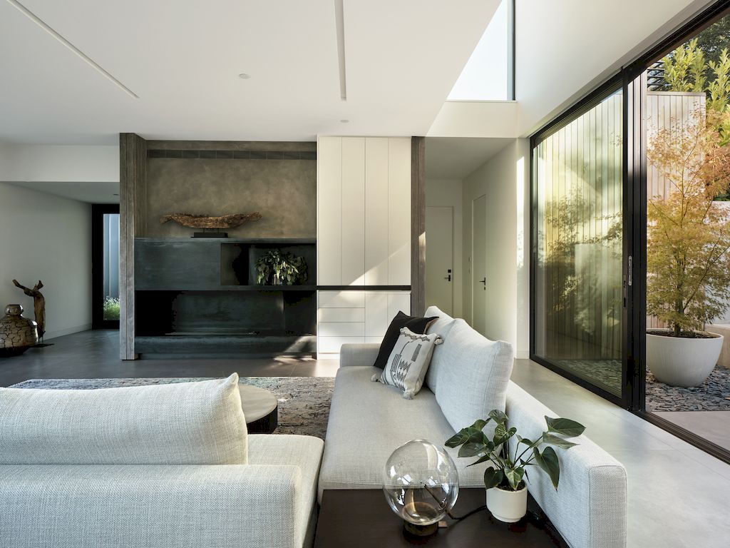 Rau Haus House to preserve surrounding views by Feldman Architecture
