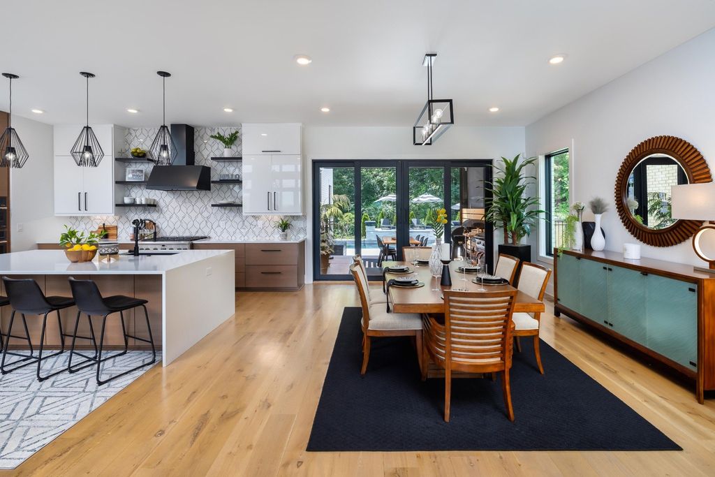 Spectacular Frank Lloyd Wright-Inspired Home: Privacy, Convenience, and Elegance at $2.299M