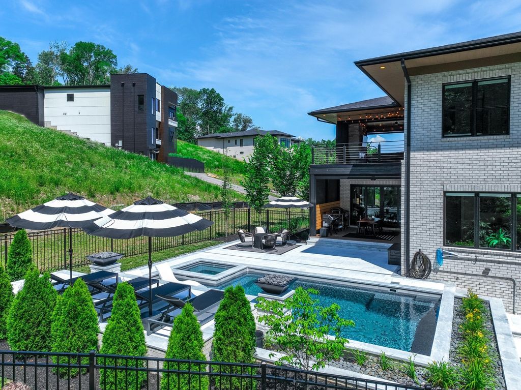 Spectacular Frank Lloyd Wright-Inspired Home: Privacy, Convenience, and Elegance at $2.299M