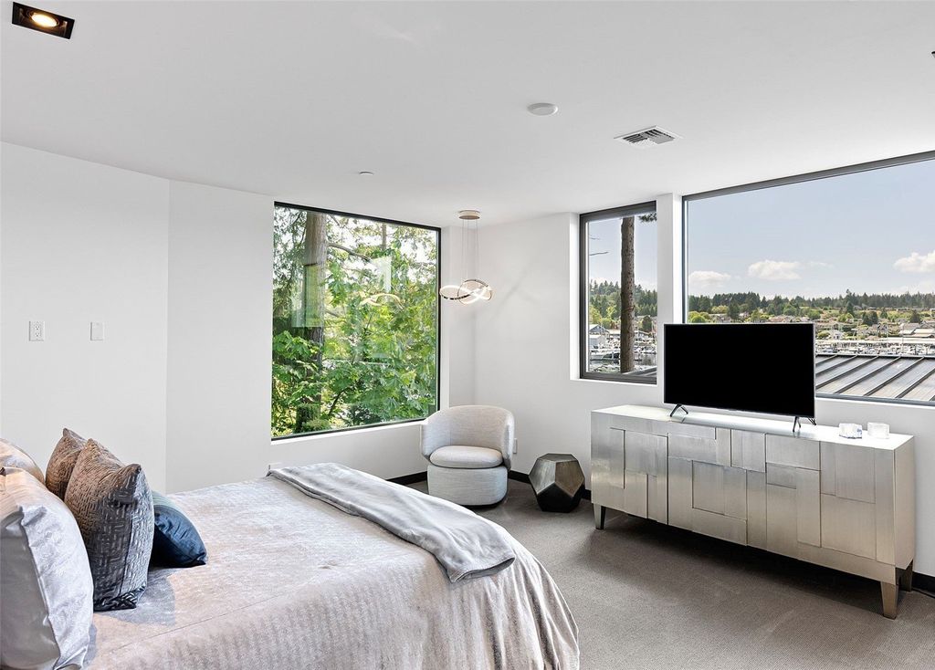 Stunning Gig Harbor, WA Home with 100' Low Bank Waterfront and Luxury Finishes Asking $6.6M