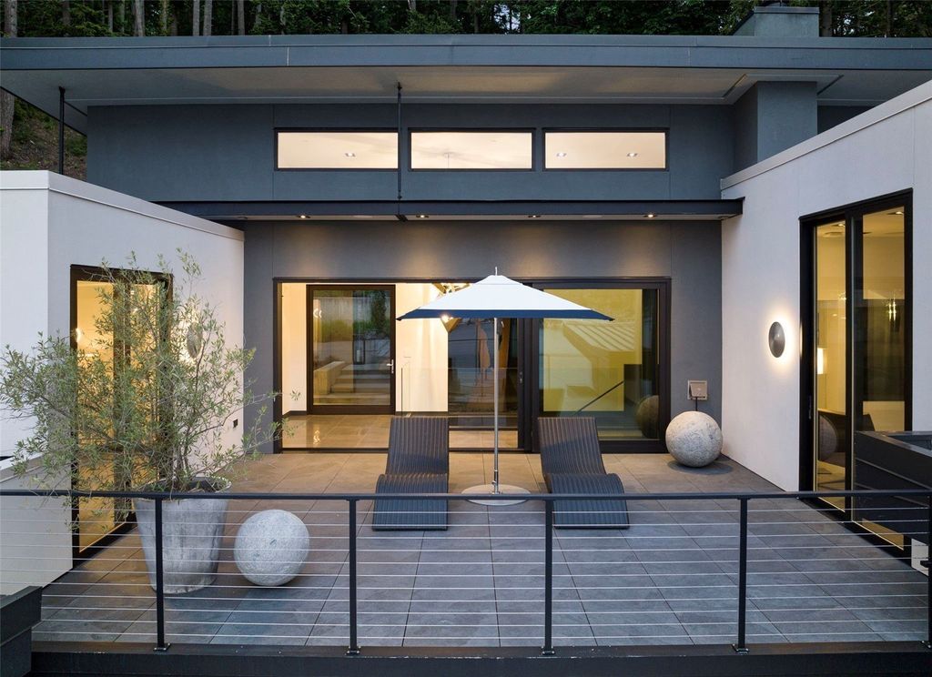 Stunning Gig Harbor, WA Home with 100' Low Bank Waterfront and Luxury Finishes Asking $6.6M