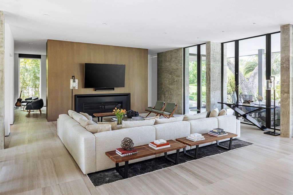 Tarpon Bend residence with Sustainable Design by Strang Architecture 10