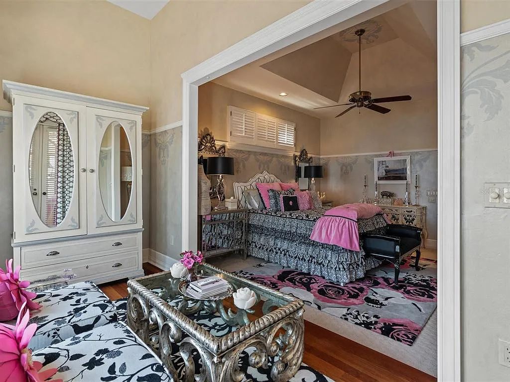 Experience luxury living at its finest with Bellissimo Palazzo at 2020 Brightwaters Boulevard NE, a prestigious waterfront estate in Saint Petersburg, Florida. This Italian-inspired masterpiece boasts 5 bedrooms, 9 bathrooms, and over 9,700 square feet of opulent living space. Immerse yourself in timeless architecture, exquisite finishes, and breathtaking waterfront views.