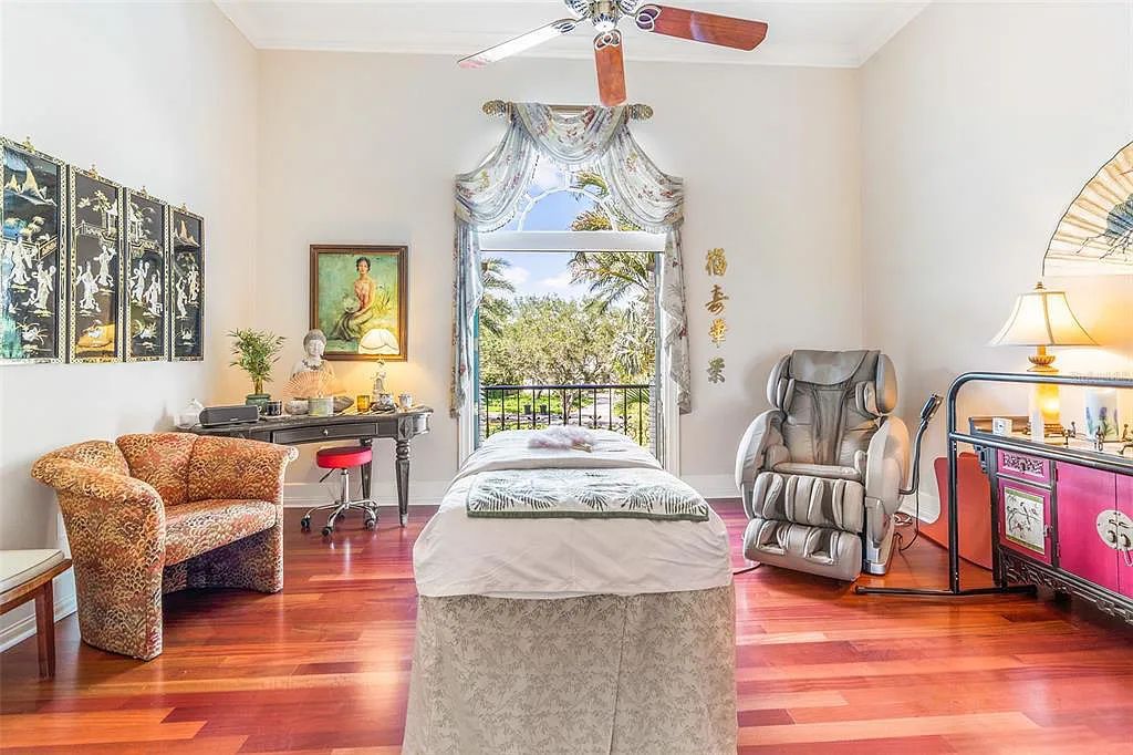 Experience luxury living at its finest with Bellissimo Palazzo at 2020 Brightwaters Boulevard NE, a prestigious waterfront estate in Saint Petersburg, Florida. This Italian-inspired masterpiece boasts 5 bedrooms, 9 bathrooms, and over 9,700 square feet of opulent living space. Immerse yourself in timeless architecture, exquisite finishes, and breathtaking waterfront views.