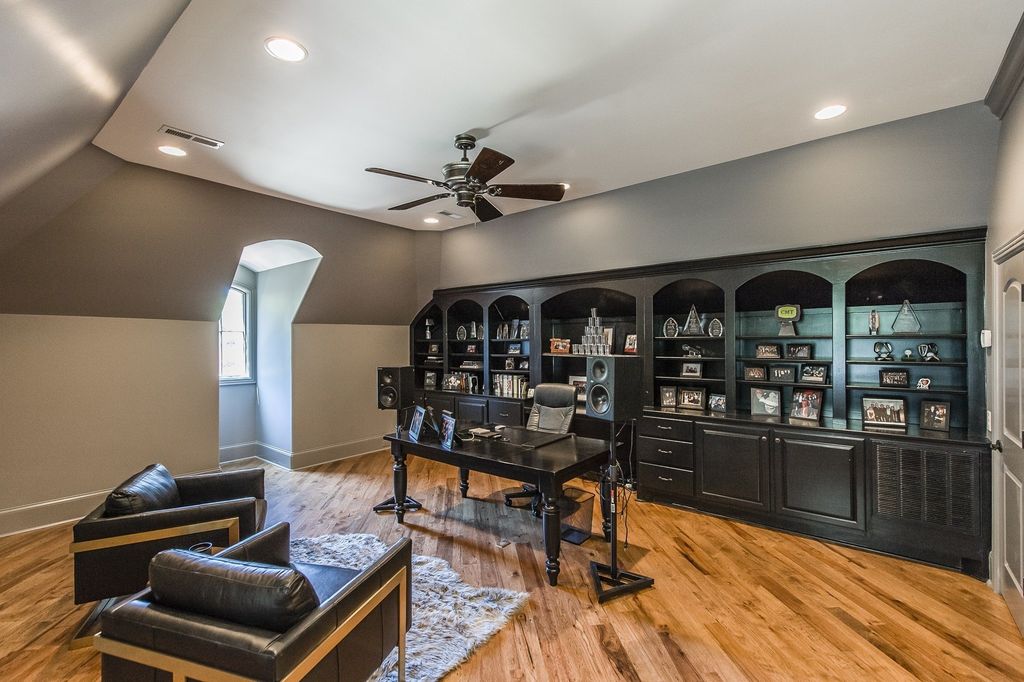 Tranquil Retreat: Exquisite Property in Franklin, TN with Over 150 Acres of Secluded Nature, Listed at $7.995M