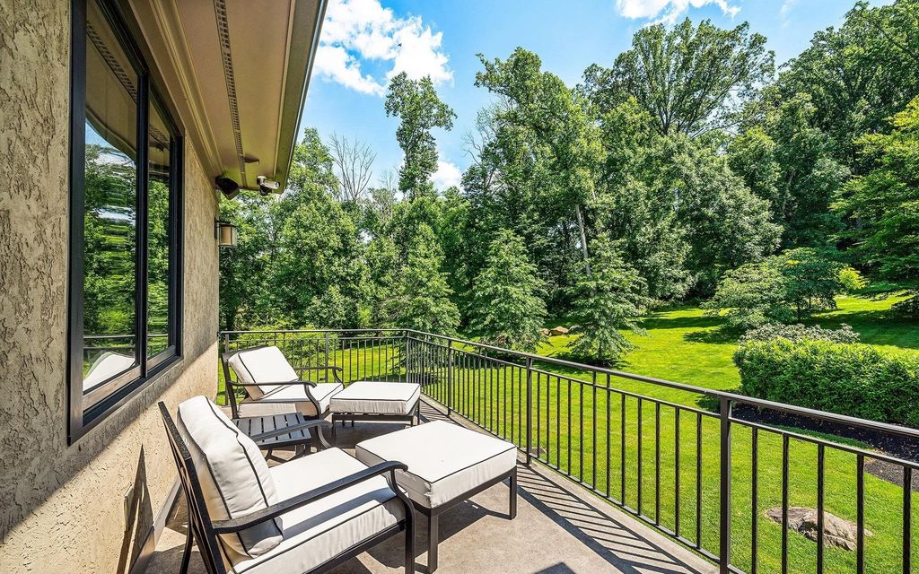 Unmatched Luxury and Distinctive Features Await in this $5.695M Malvern, PA Residence
