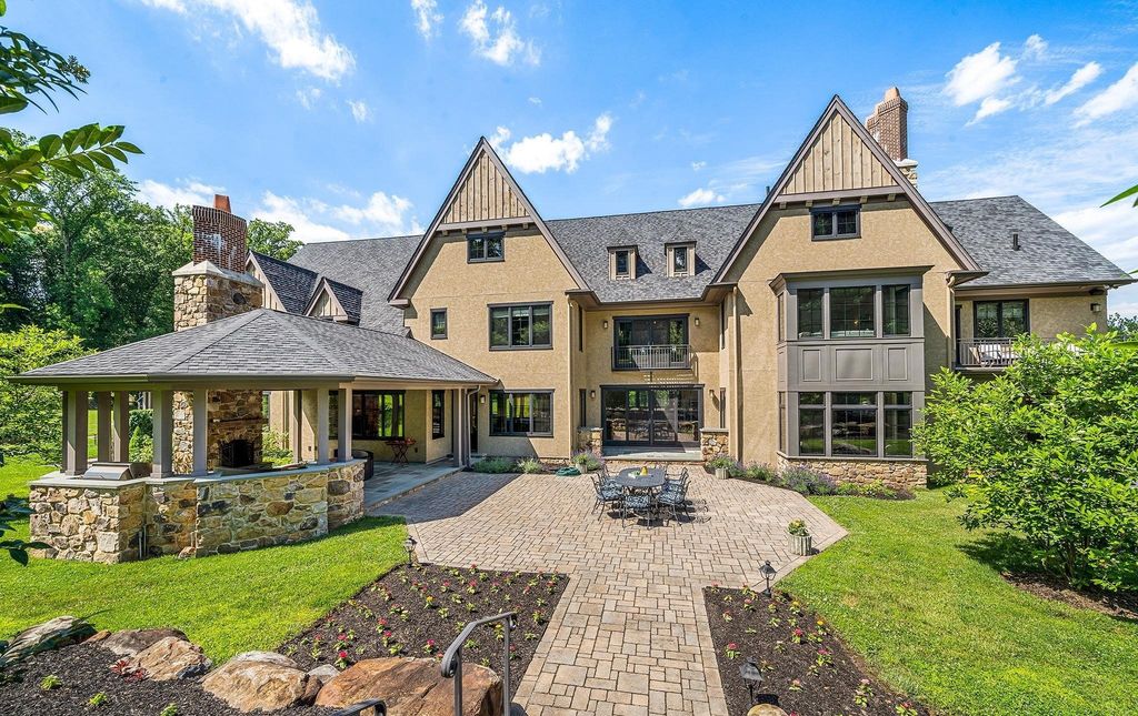 Unmatched Luxury and Distinctive Features Await in this $5.695M Malvern, PA Residence