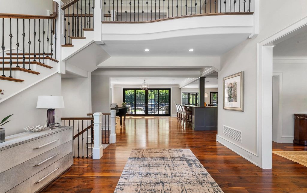 Unmatched Luxury and Distinctive Features Await in this $5.695M Malvern, PA Residence
