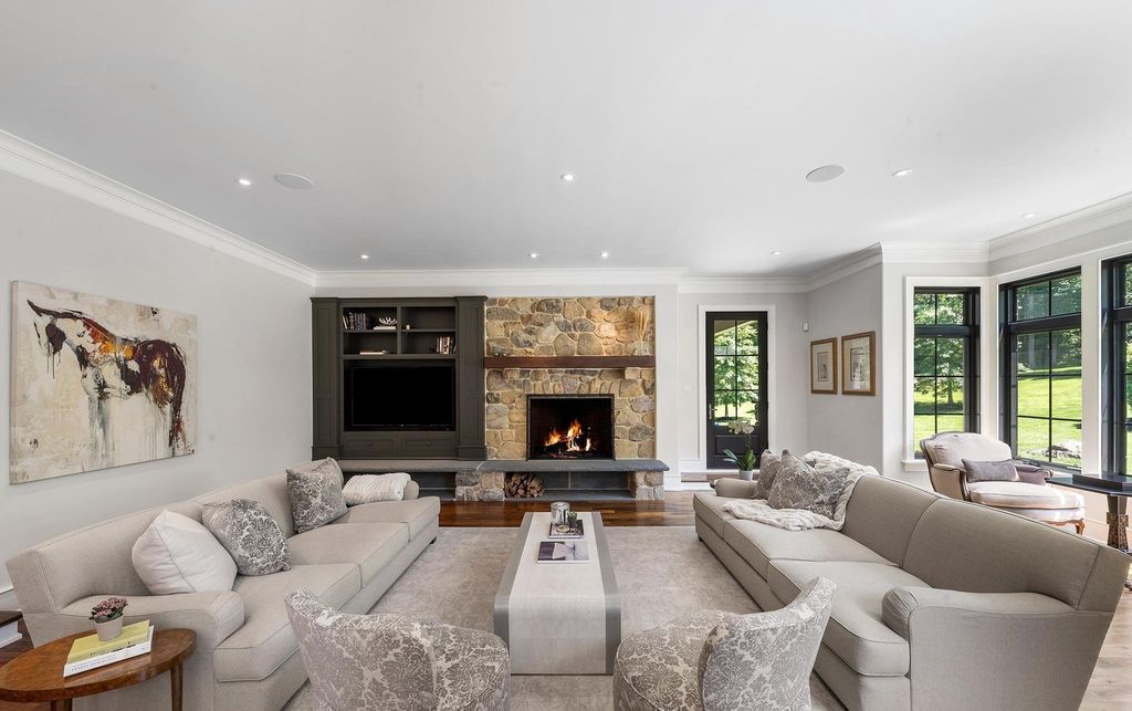 Unmatched Luxury and Distinctive Features Await in this $5.695M Malvern, PA Residence