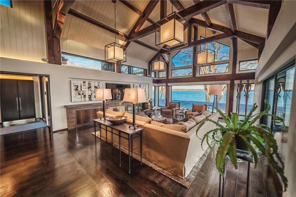 Unparalleled Opulence: Majestic Lakefront Estate in Minnesota Unveiled for $10.995 Million