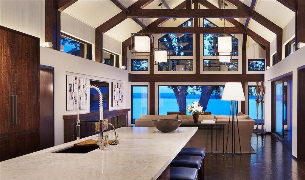 Unparalleled Opulence: Majestic Lakefront Estate in Minnesota Unveiled for $10.995 Million