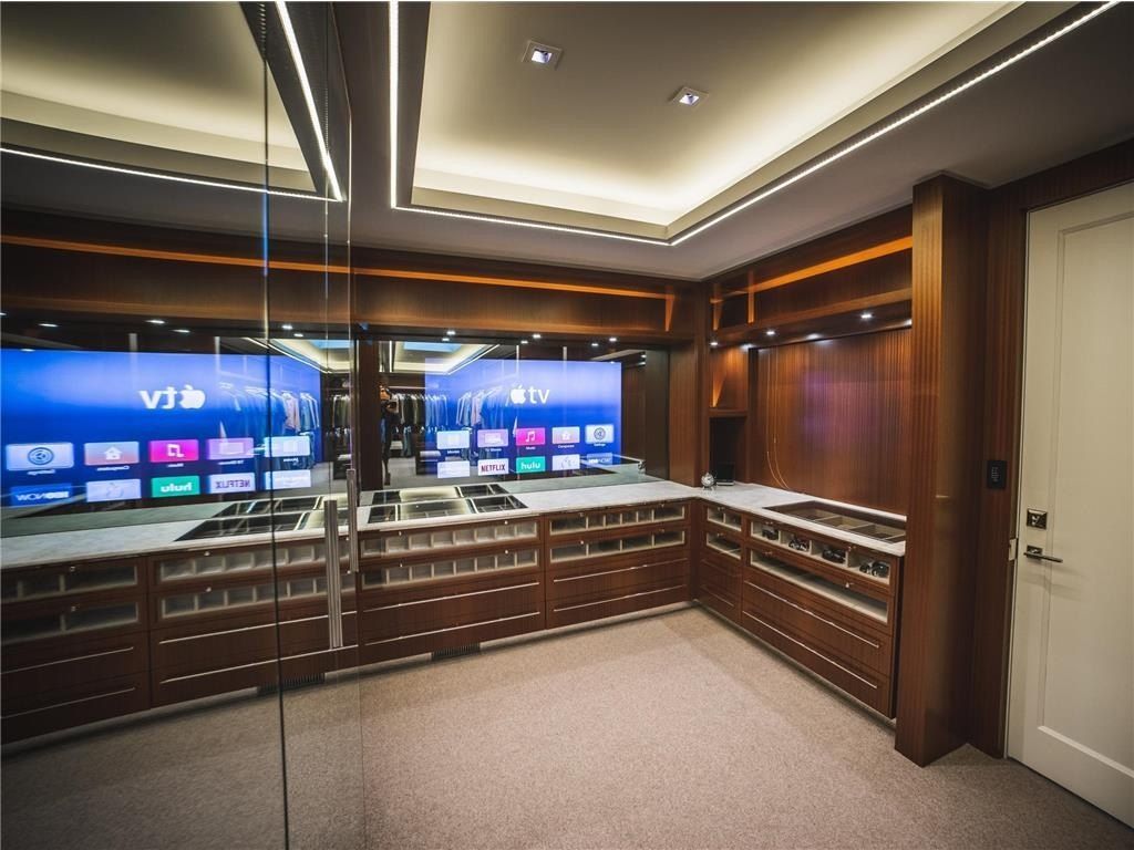 Unparalleled Opulence: Majestic Lakefront Estate in Minnesota Unveiled for $10.995 Million