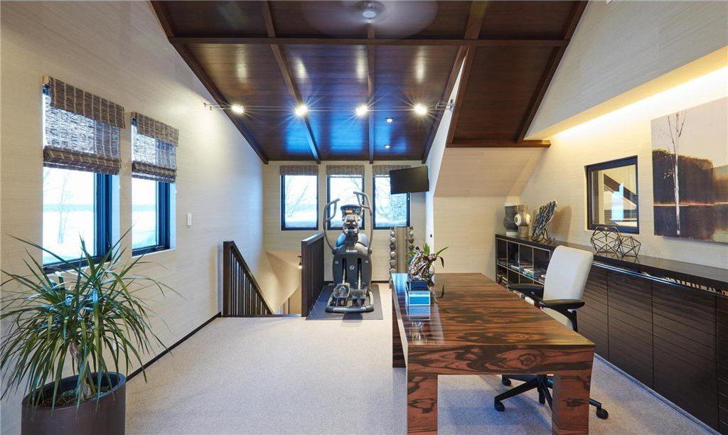 Unparalleled Opulence: Majestic Lakefront Estate in Minnesota Unveiled for $10.995 Million