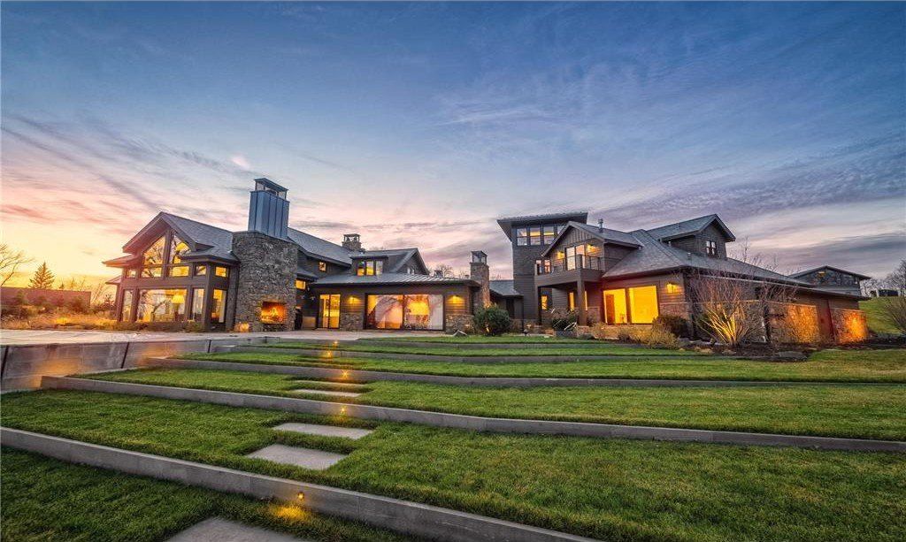 Unparalleled Opulence: Majestic Lakefront Estate in Minnesota Unveiled for $10.995 Million