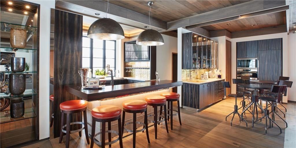 Unparalleled Opulence: Majestic Lakefront Estate in Minnesota Unveiled for $10.995 Million