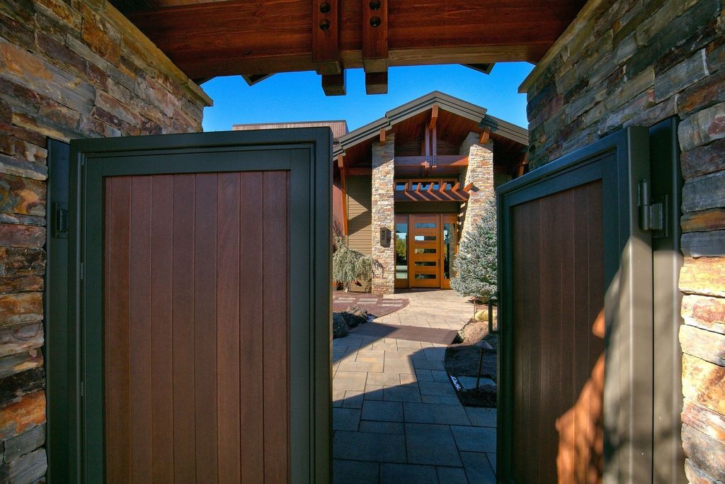 Unparalleled Views and Impeccable Craftsmanship, Contemporary Home in Bend, OR Listed at $6.95M