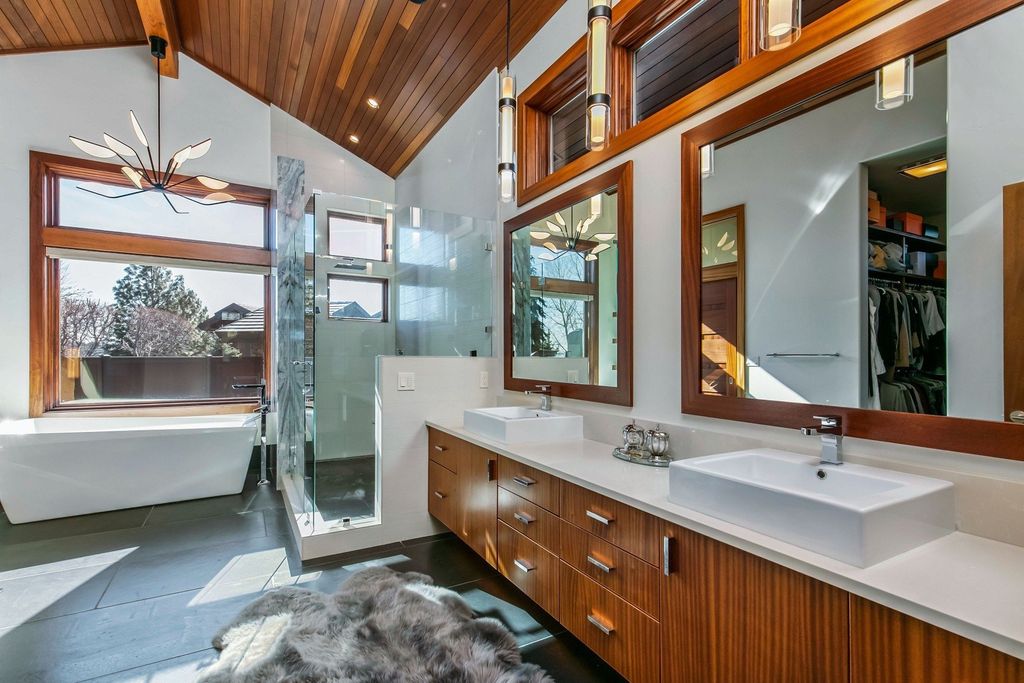 Unparalleled Views and Impeccable Craftsmanship, Contemporary Home in Bend, OR Listed at $6.95M