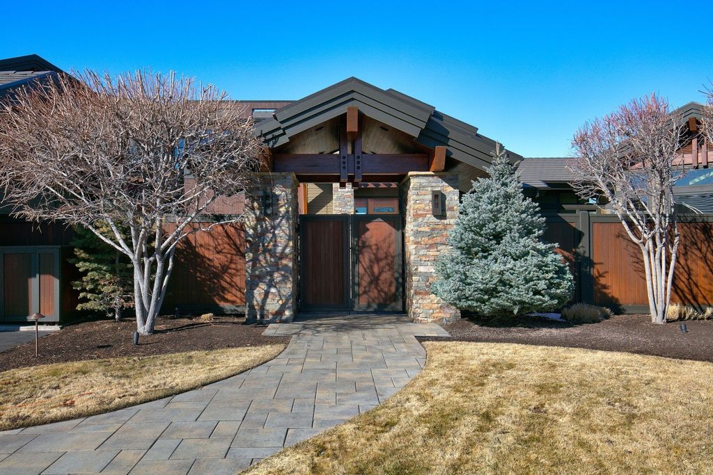 Unparalleled Views and Impeccable Craftsmanship, Contemporary Home in Bend, OR Listed at $6.95M