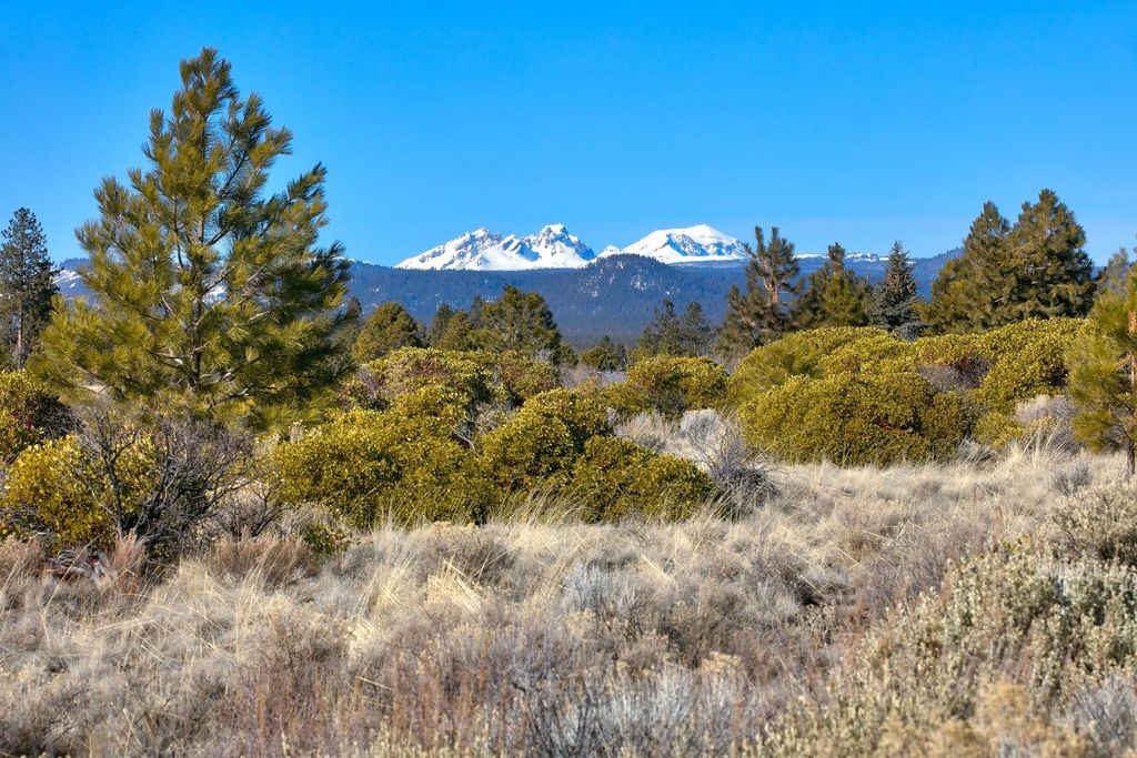 Unparalleled Views and Impeccable Craftsmanship, Contemporary Home in Bend, OR Listed at $6.95M