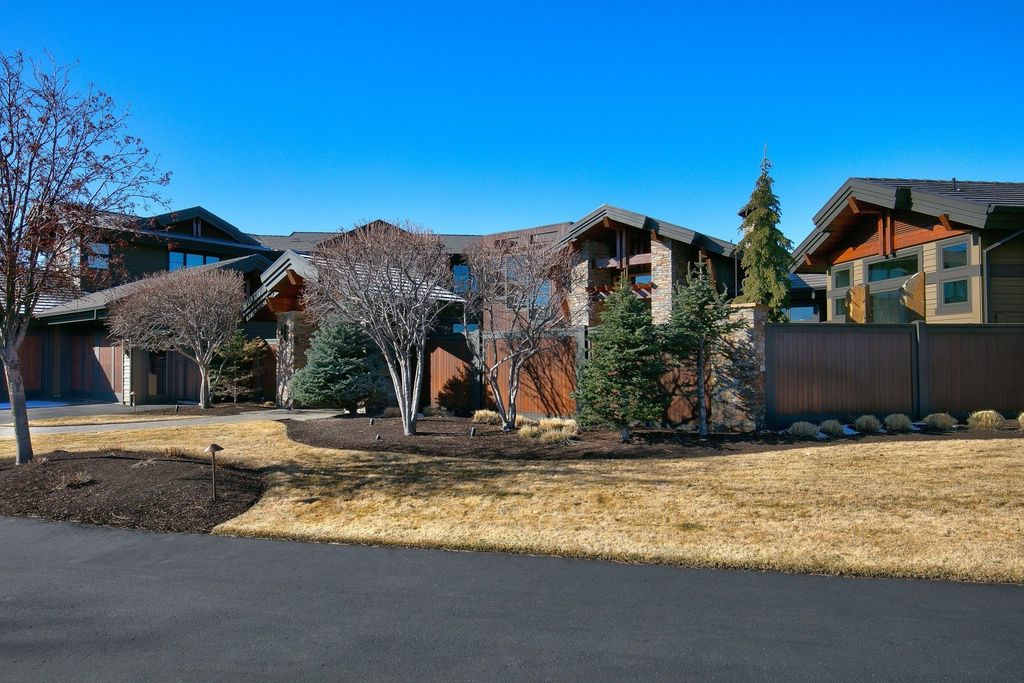 Unparalleled Views and Impeccable Craftsmanship, Contemporary Home in Bend, OR Listed at $6.95M