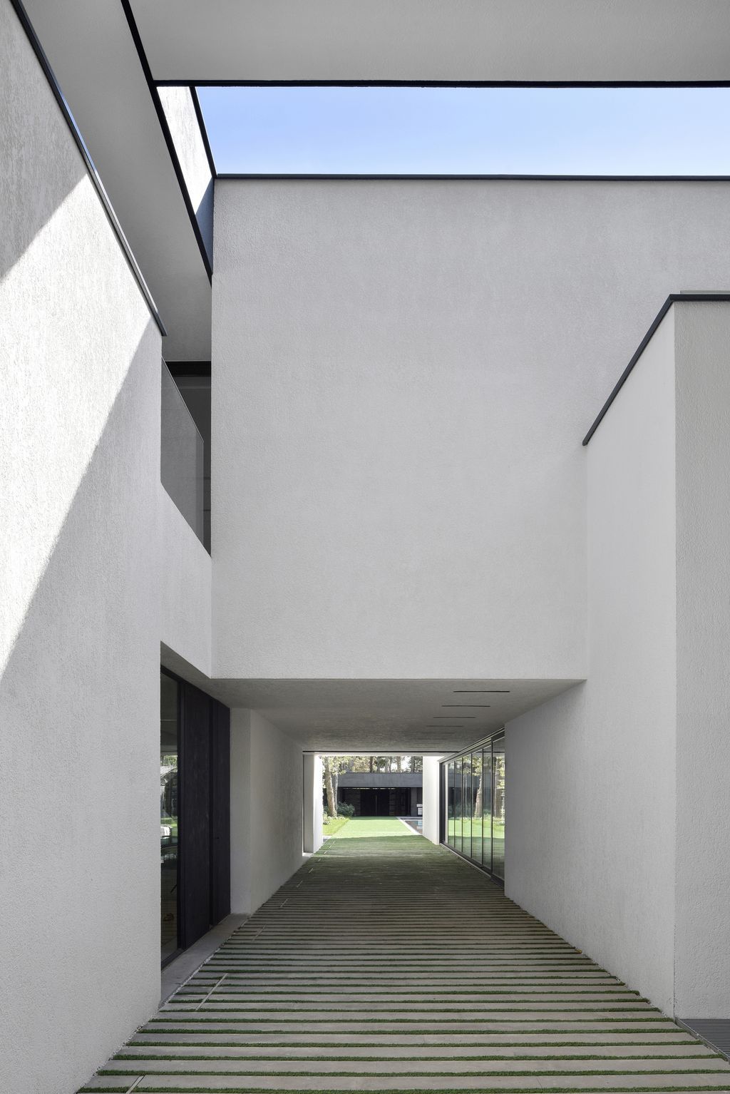 Villa Number 75, Elegant Project in Iran designed by 3rd Skin Architects
