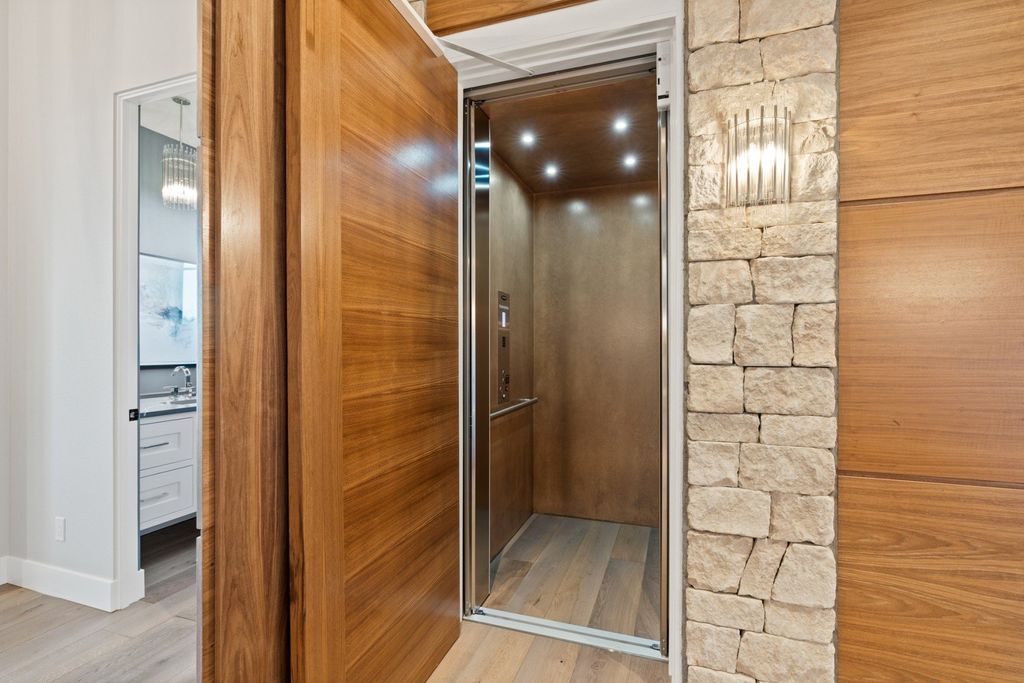 Vineyard Estate with Mt Hood Views and Napa-Inspired Ambiance in West Linn, OR Offered at $6.25M
