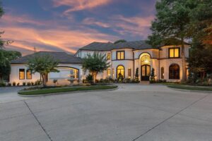 Serenity by the Creek: Luxurious Lakeside Home in Plano, TX Offers Breathtaking Outdoor Views Listing the Market For $3.599M