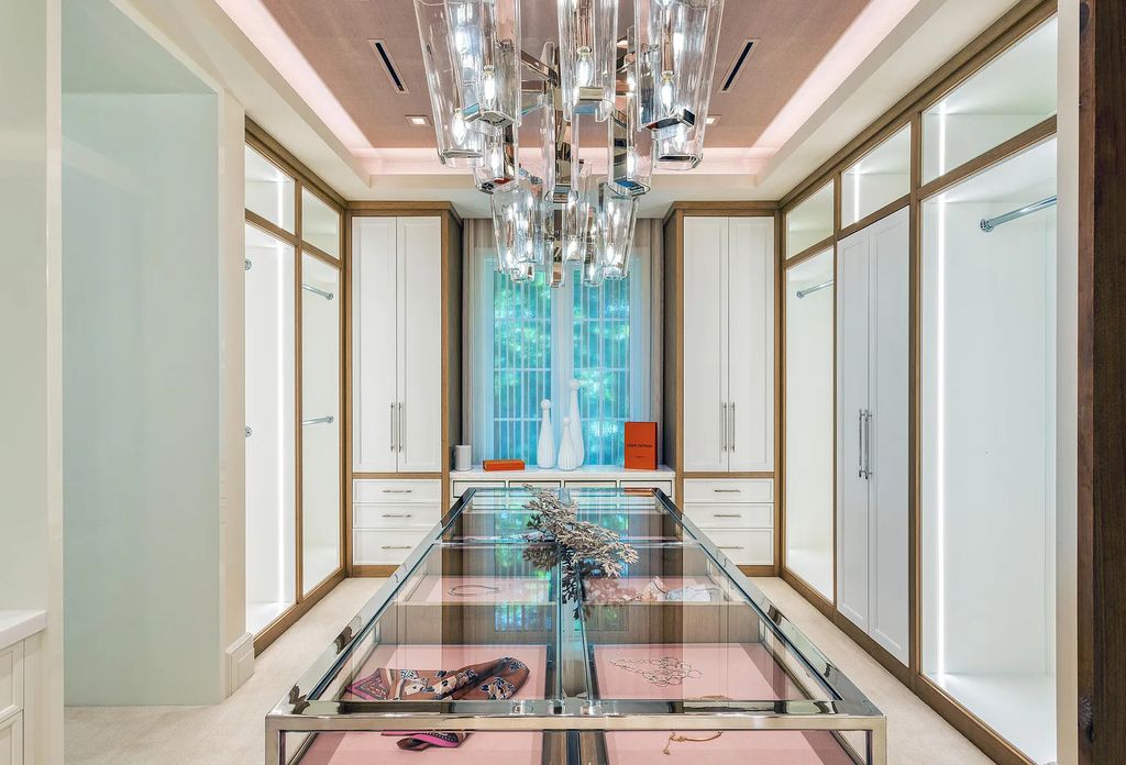 Introducing an extraordinary residence at 701 S Ocean Boulevard in Delray Beach, Florida. Crafted by renowned builder Mark Timothy Luxury Homes and designed by Jeffrey Strasser, this 6-bedrooms, 11-bathrooms masterpiece sets a new standard for luxurious beachfront living.