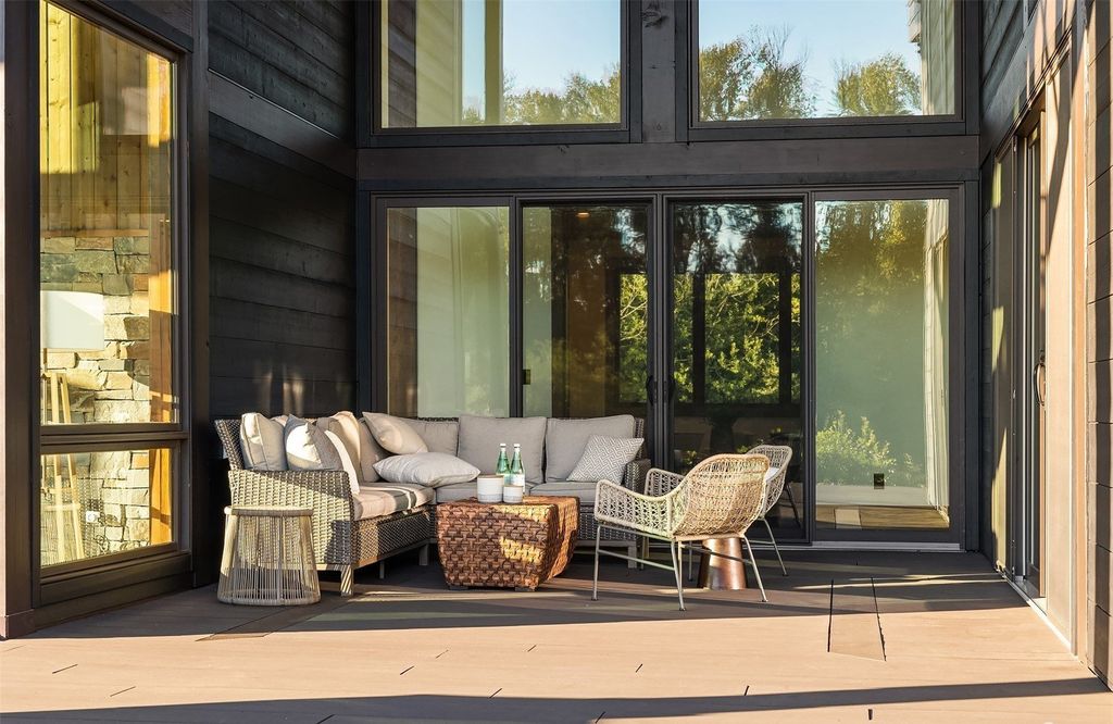 A Rare Legacy Property in Woodland, Washington - An Idyllic Haven Amidst Natural Serenity, Priced at $3,999 Million