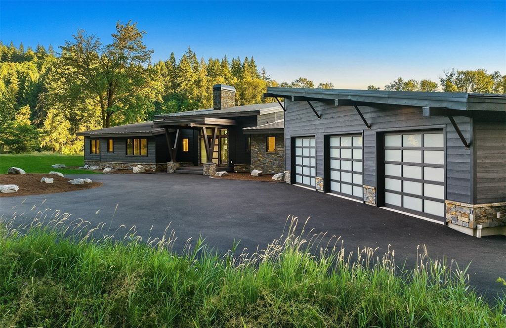A Rare Legacy Property in Woodland, Washington - An Idyllic Haven Amidst Natural Serenity, Priced at $3,999 Million