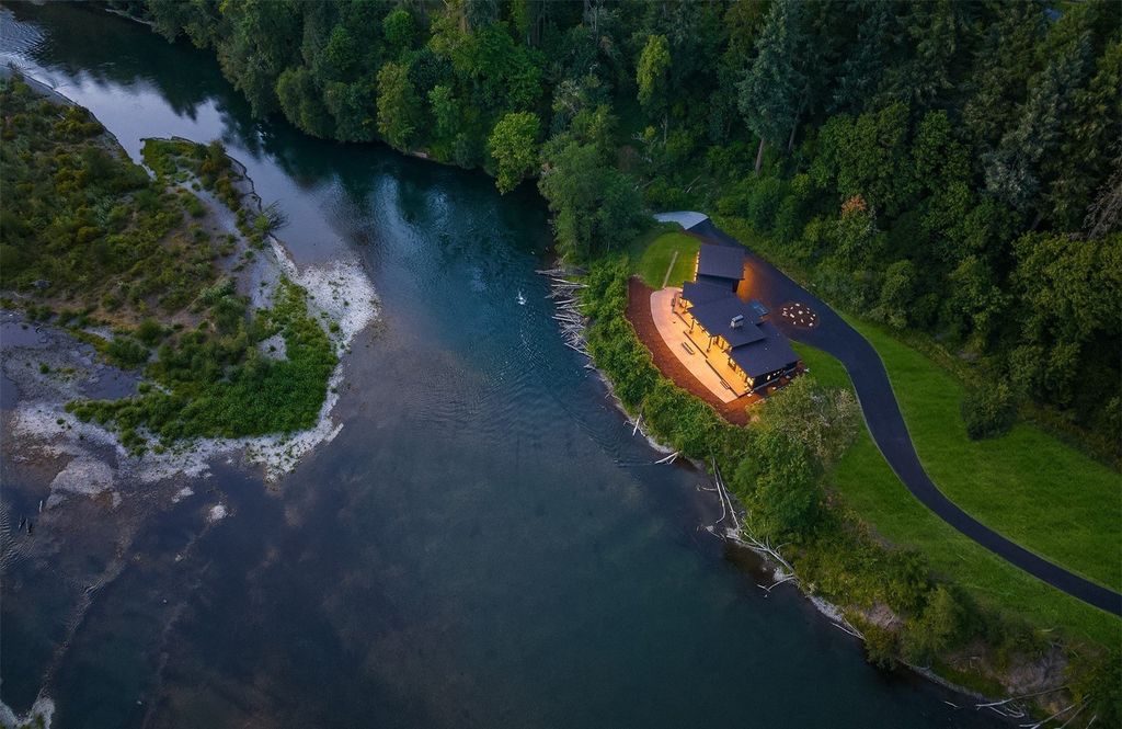 A Rare Legacy Property in Woodland, Washington - An Idyllic Haven Amidst Natural Serenity, Priced at $3,999 Million