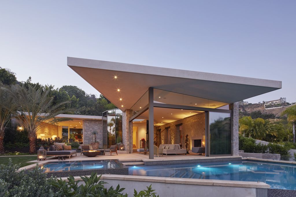Bayou House Features Modern Aesthetic Design by Bradley Bayou Design