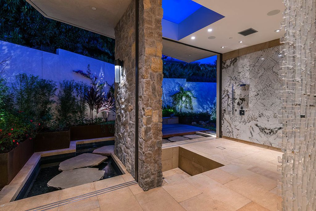 Bayou House Features Modern Aesthetic Design by Bradley Bayou Design