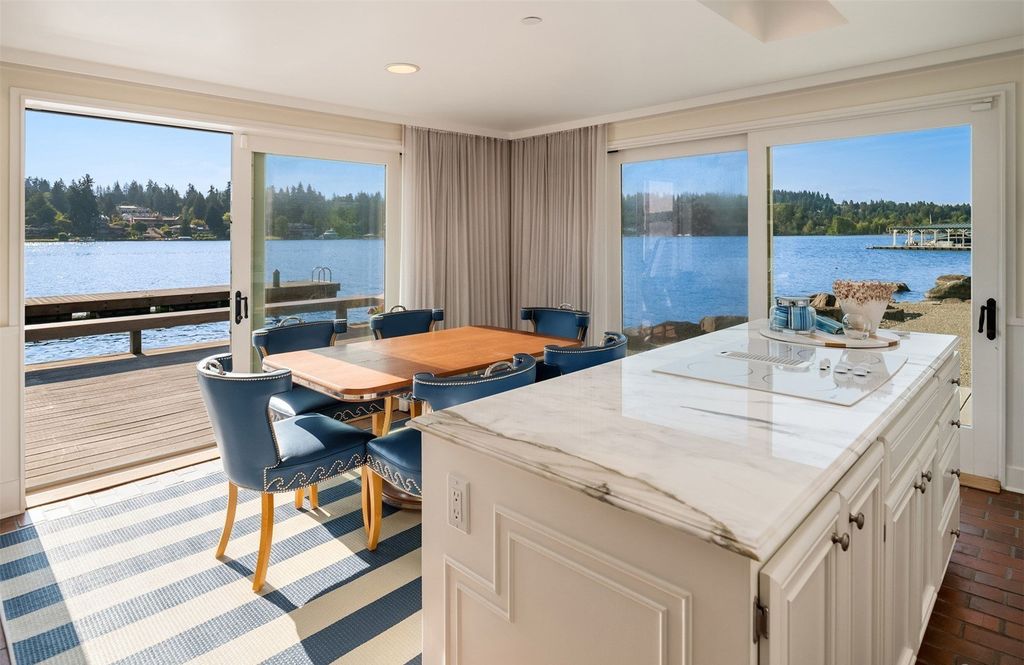 Breathtaking 4.3-Acre Legacy Estate on Lake Washington in Hunts Point, Washington Asking for $70 Million