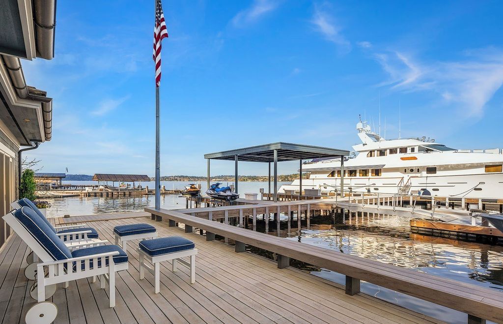 Breathtaking 4.3-Acre Legacy Estate on Lake Washington in Hunts Point, Washington Asking for $70 Million