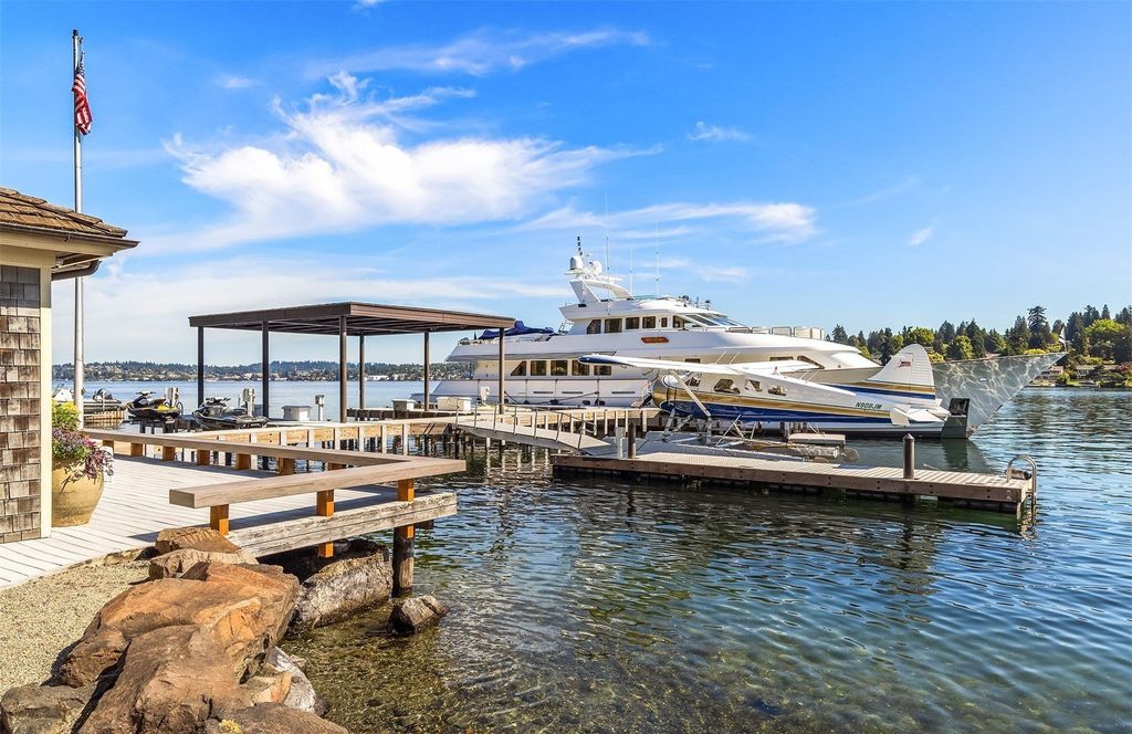 Breathtaking 4.3-Acre Legacy Estate on Lake Washington in Hunts Point, Washington Asking for $70 Million