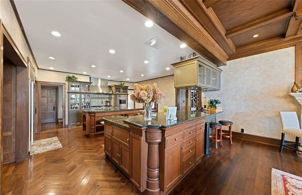 Breathtaking Lakefront English Cotswold Tudor Home in Lakewood Ohio A Luxurious Elegance at 3.4 Million 13