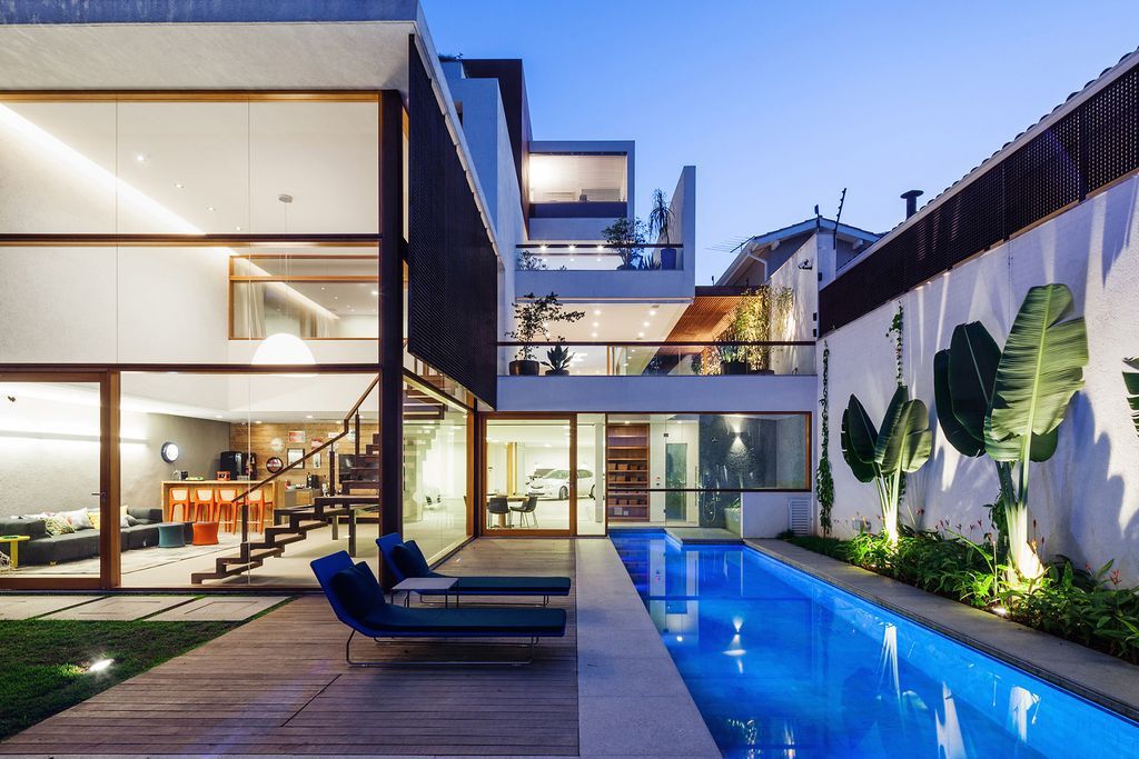 CT II Residence in Brazil by Reinach Mendonca Arquitetos Associados 1