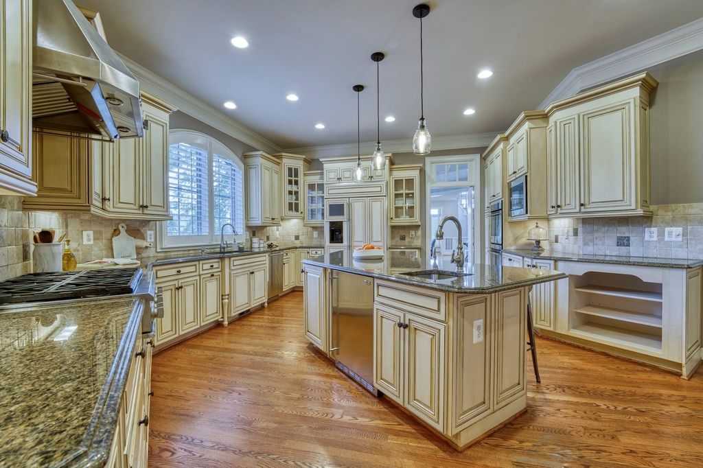 Captivating Retreat in Leesburg, Virginia: Harmonizing French Country Charm and Contemporary Elegance for $2,299,999
