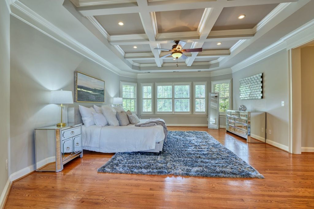 Captivating Retreat in Leesburg, Virginia: Harmonizing French Country Charm and Contemporary Elegance for $2,299,999