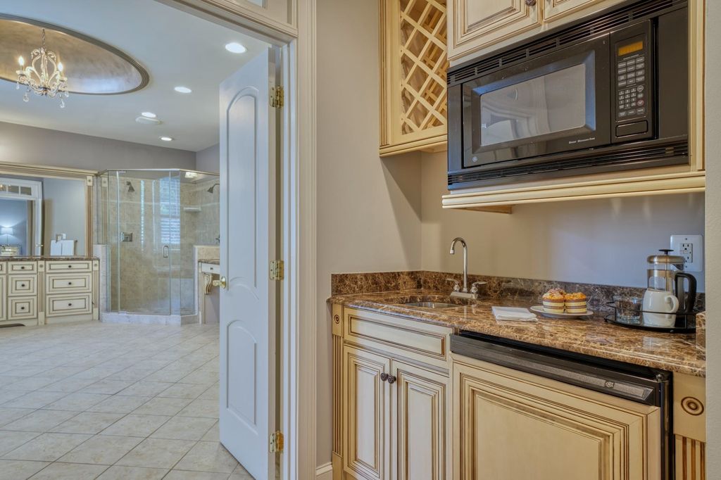 Captivating Retreat in Leesburg, Virginia: Harmonizing French Country Charm and Contemporary Elegance for $2,299,999