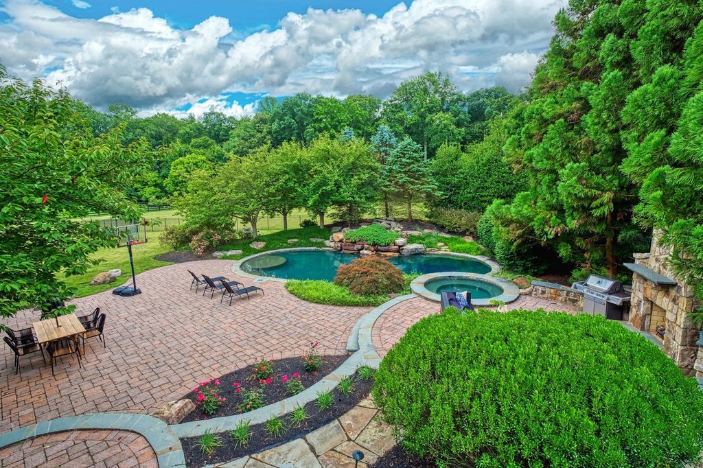 Captivating Retreat in Leesburg, Virginia: Harmonizing French Country Charm and Contemporary Elegance for $2,299,999