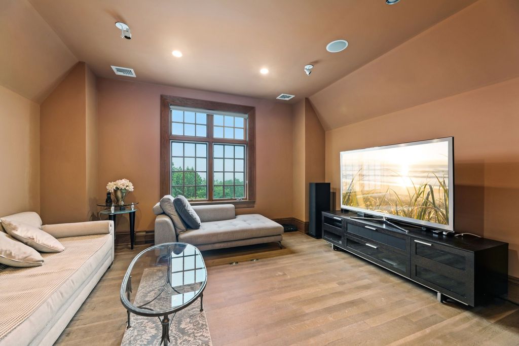 Captivating Tudor-Style Residence in Cresskill, New Jersey: A Haven of Pure Luxury Listed at $4.795 Million