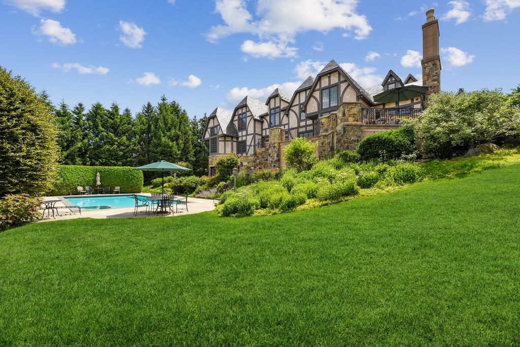 Captivating Tudor-Style Residence in Cresskill, New Jersey: A Haven of Pure Luxury Listed at $4.795 Million