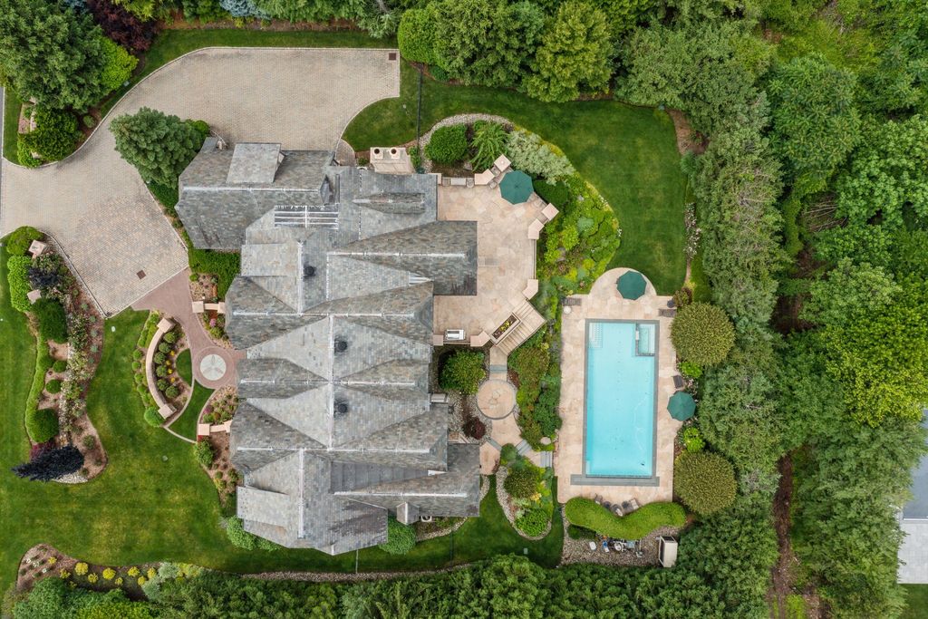Captivating Tudor-Style Residence in Cresskill, New Jersey: A Haven of Pure Luxury Listed at $4.795 Million