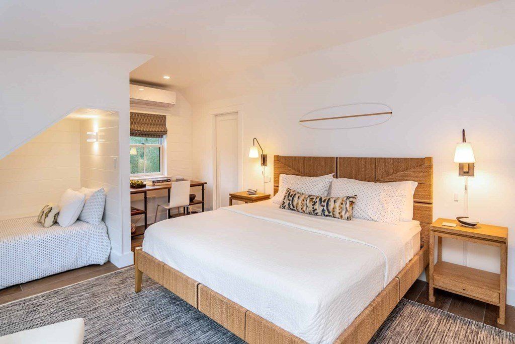 Chic and Sophisticated Edgartown Massachusetts Property Seamless Indoor Outdoor Living at 4.895 Million 37