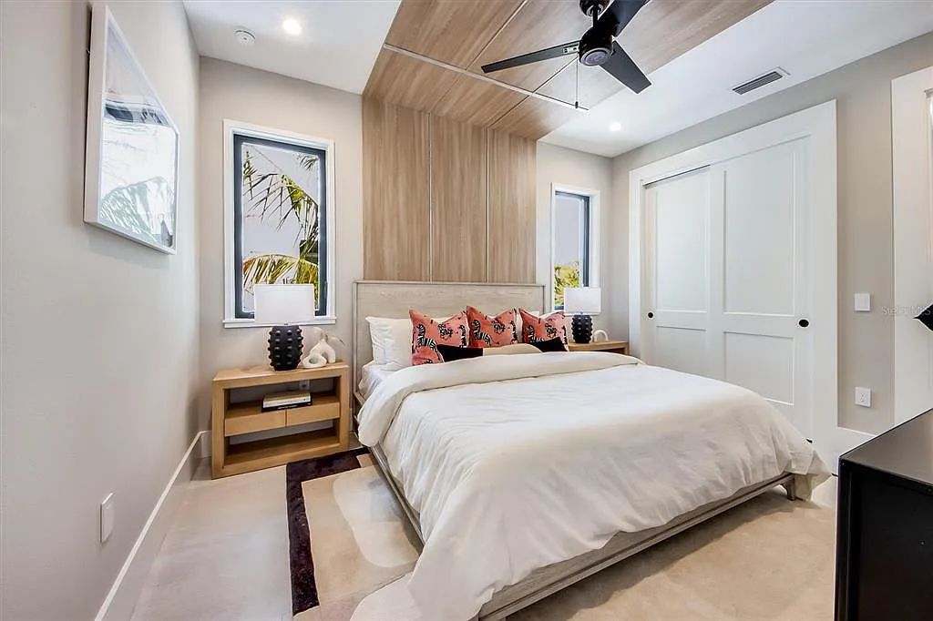 Experience luxury coastal living at 117 N Bay Boulevard, Anna Maria, Florida. This 4-bedrooms, 5-bathrooms, 3,155 square feet bayfront estate is a masterpiece of elegance.