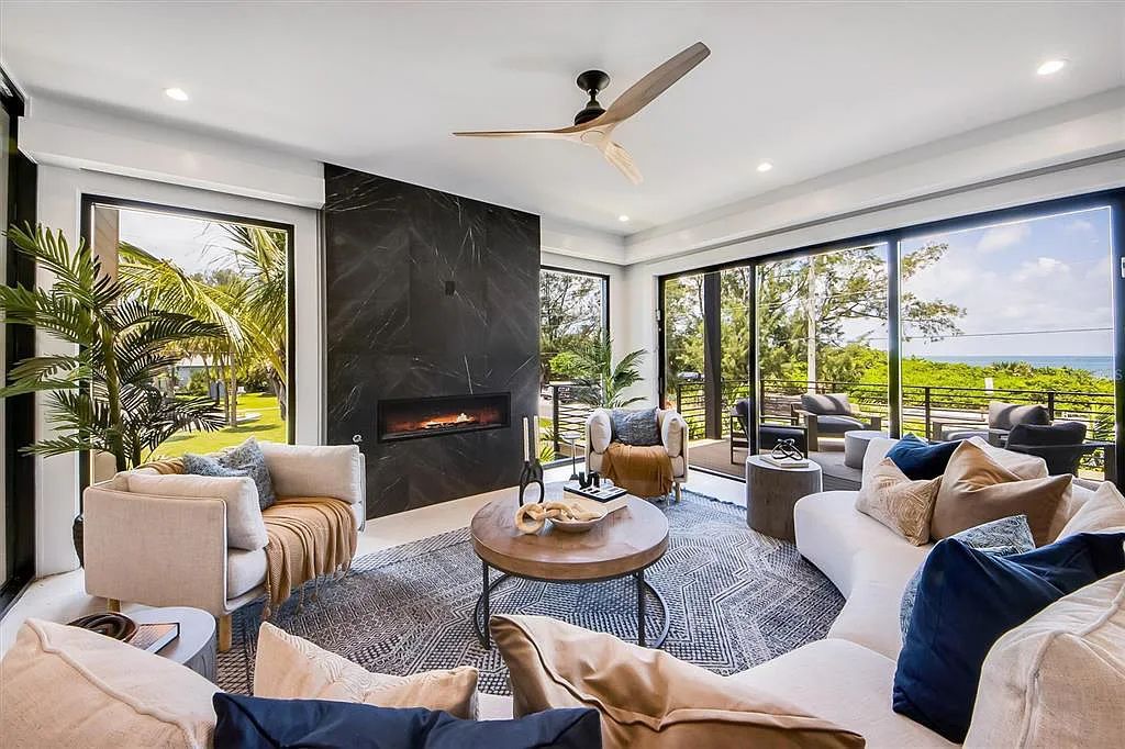 Experience luxury coastal living at 117 N Bay Boulevard, Anna Maria, Florida. This 4-bedrooms, 5-bathrooms, 3,155 square feet bayfront estate is a masterpiece of elegance.