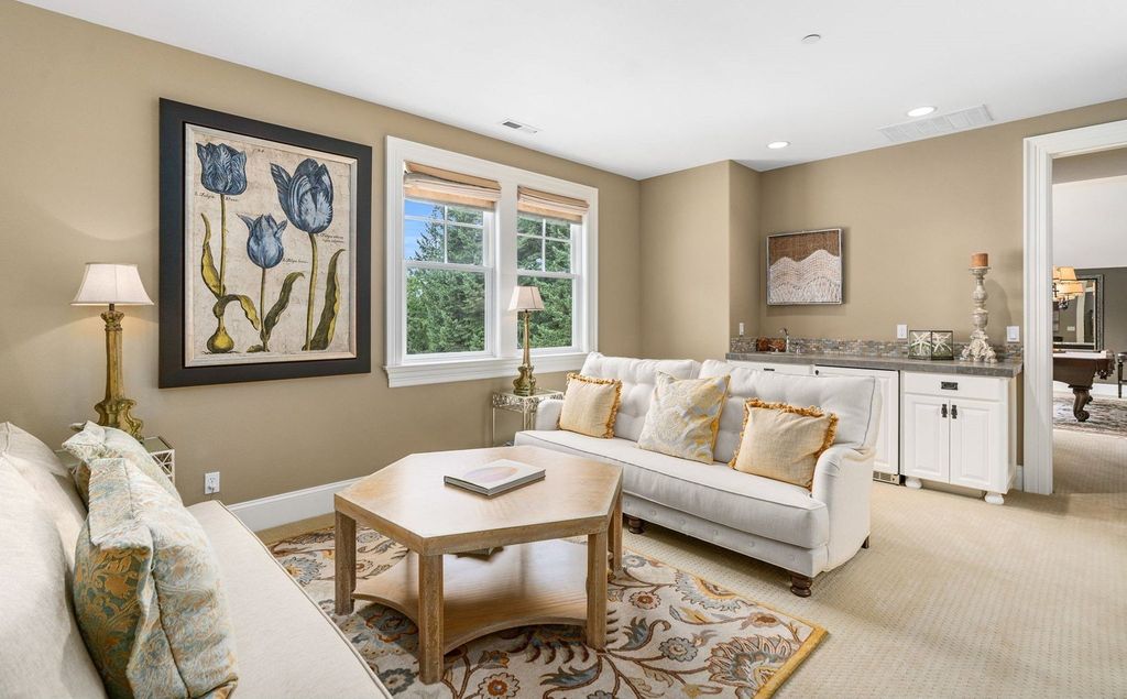 Custom Hampton's Style Home in West Linn, Oregon: Secluded Privacy and Urban Convenience at its Finest $4.595 Million Listing