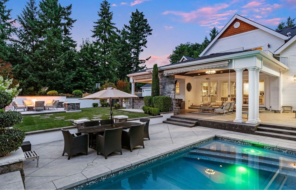 Custom Hampton's Style Home in West Linn, Oregon: Secluded Privacy and Urban Convenience at its Finest $4.595 Million Listing